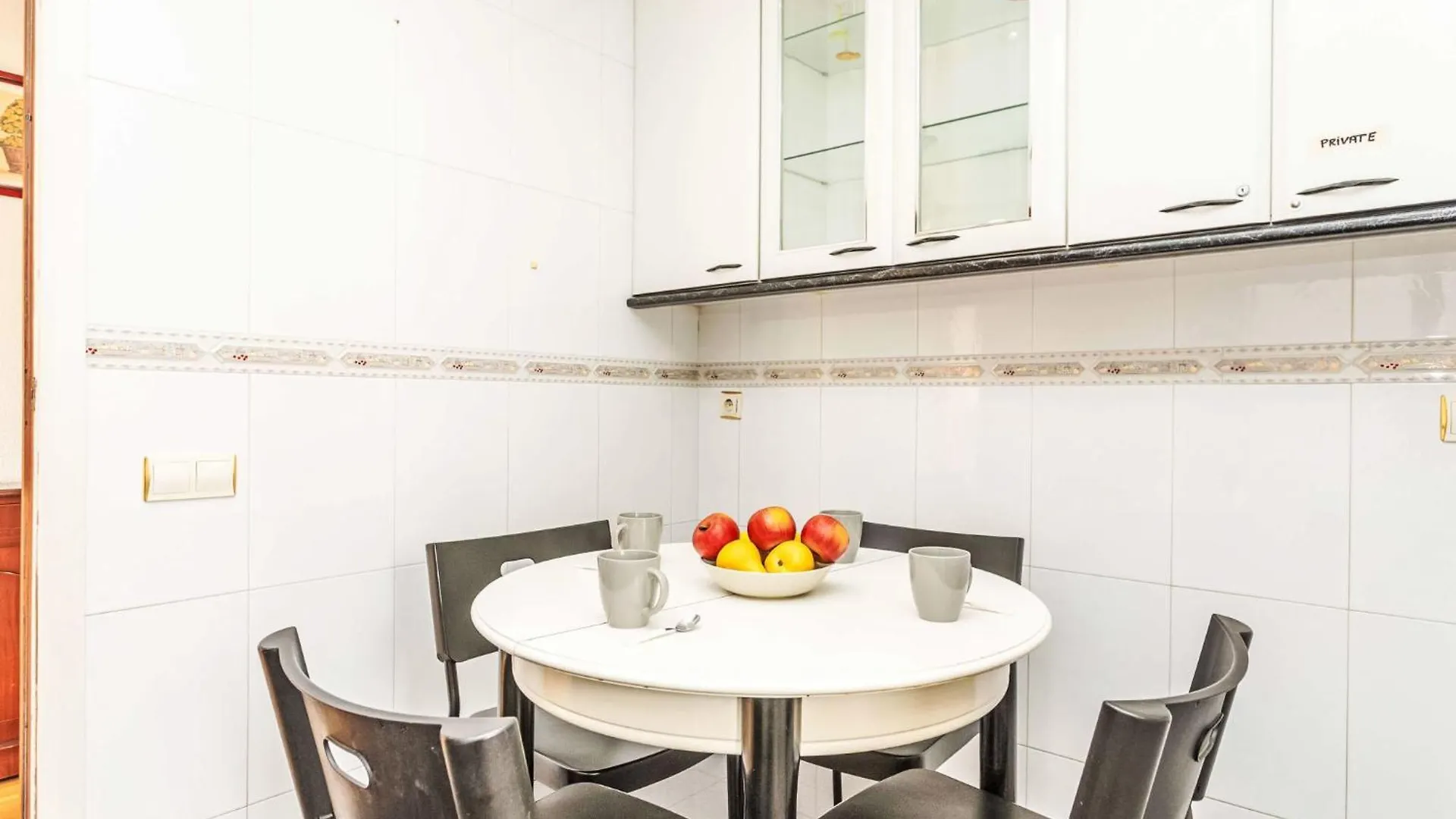 Apartment Sants-Les Corts Galileu By Interhome Barcelona 0*,