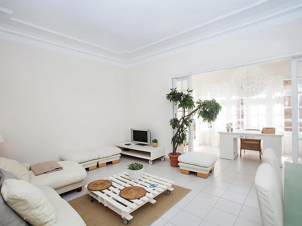 Apartment Sants-Les Corts Galileu By Interhome Barcelona